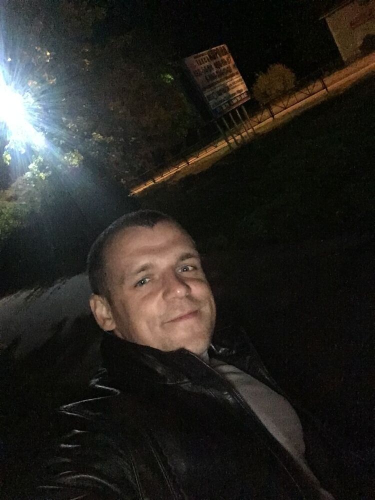  -,   , 37 ,   