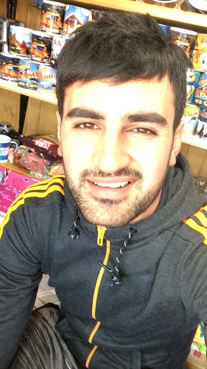  ,   Garlos, 33 ,   ,   , c , 