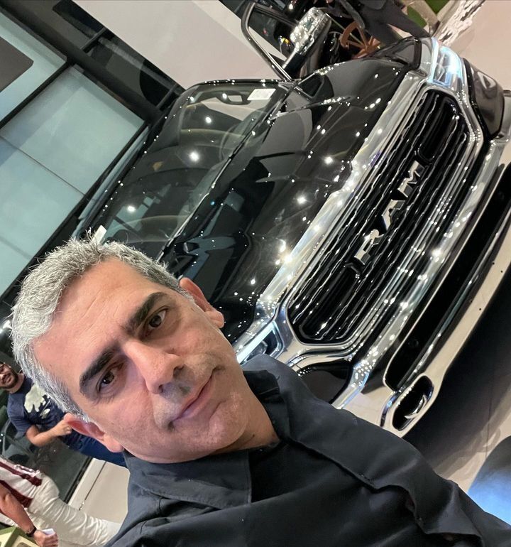  45669985  Collins, 49 ,    Palais-Bourbon