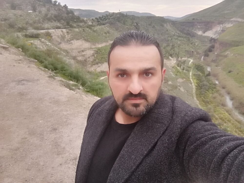  ,   Sofian, 36 ,     