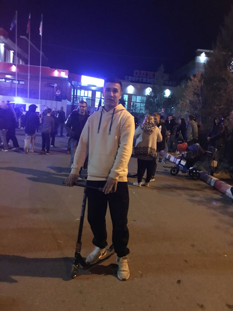  38976285  , 22 ,    