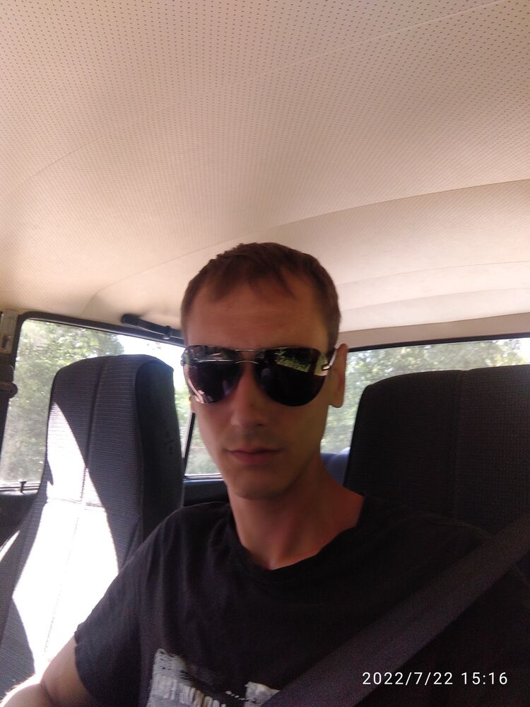  28331955  King, 34 ,    