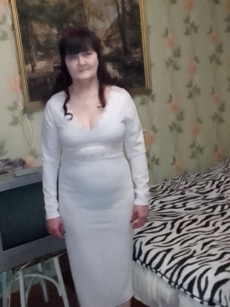  40233245  Olga, 62 ,    