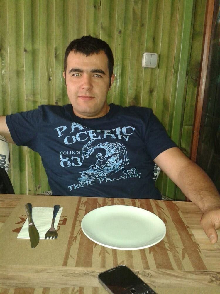  ,   Kenan, 37 ,   ,   