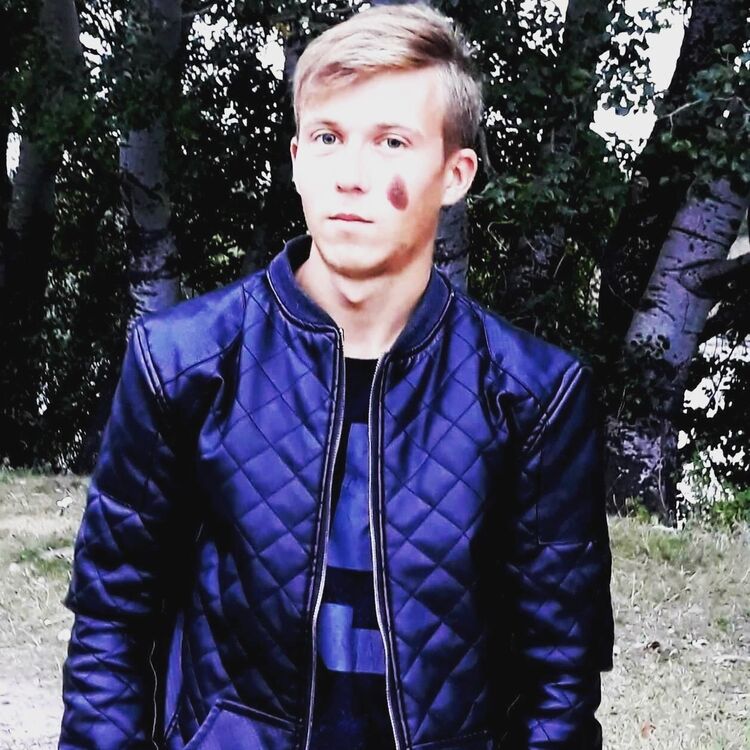  ,   Valeriu, 28 ,   , c , 