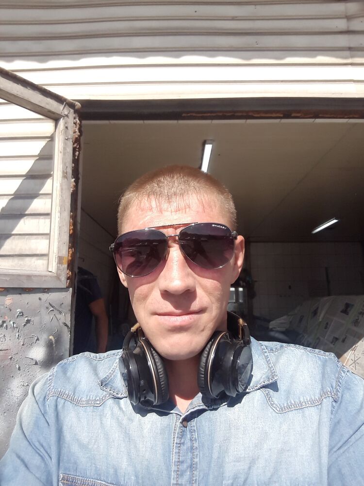  45941985  Vjabimir, 38 ,    