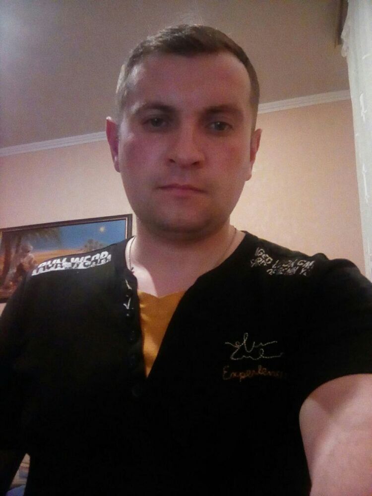  44397605  Alexxx, 41 ,    
