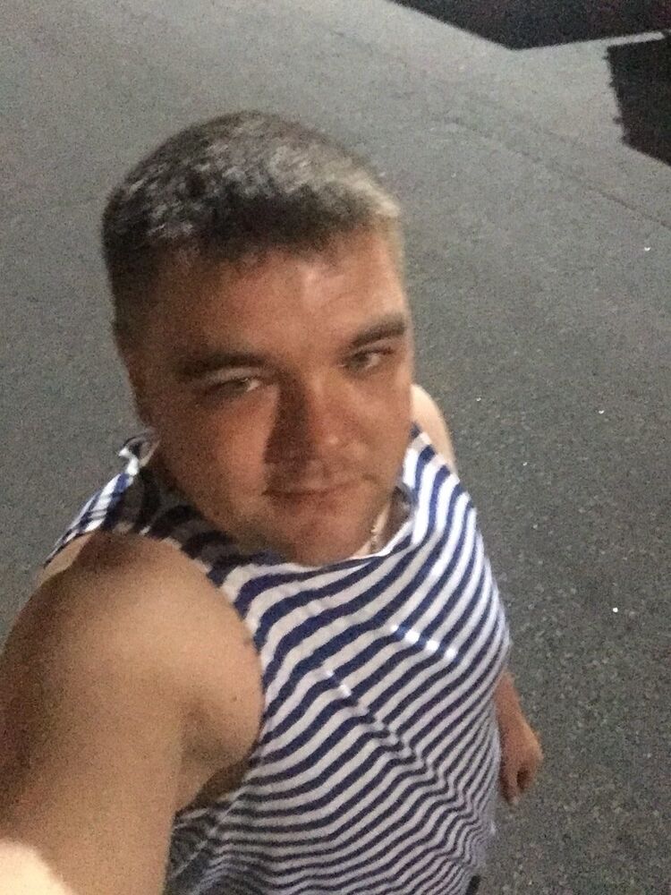  23749515  , 33 ,    