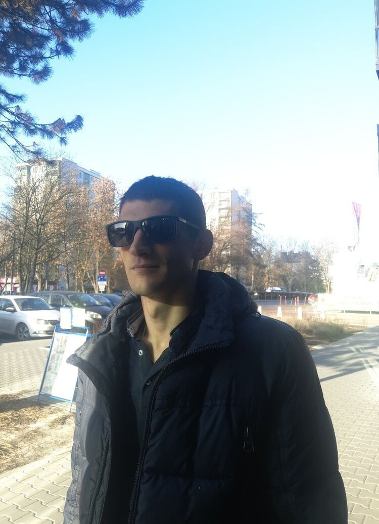  ,   Andrei, 34 ,  