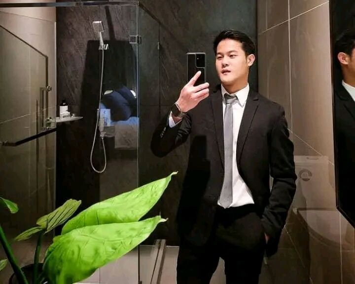  51948045  Wong Daniel, 41 ,    Frankfurt Am Main