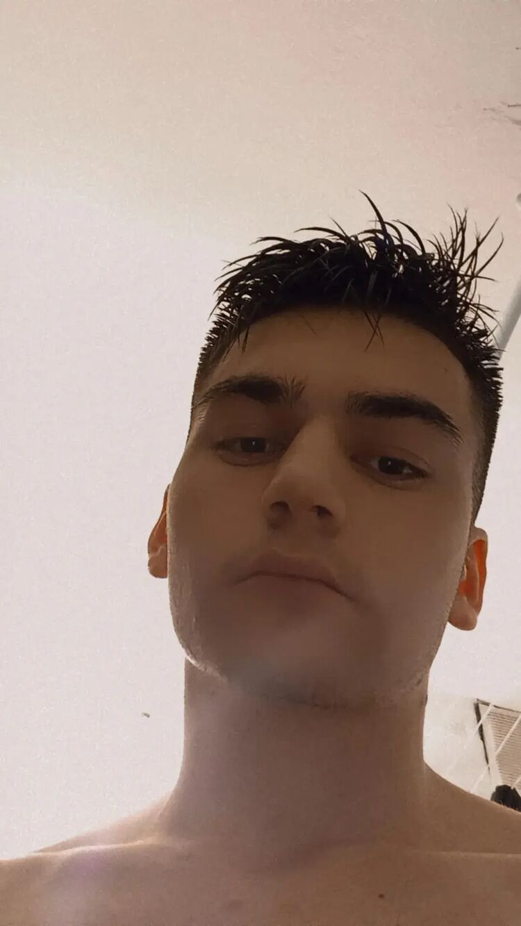  28721315  Roma, 23 ,    -