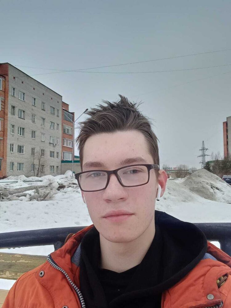  40043145  , 20 ,    