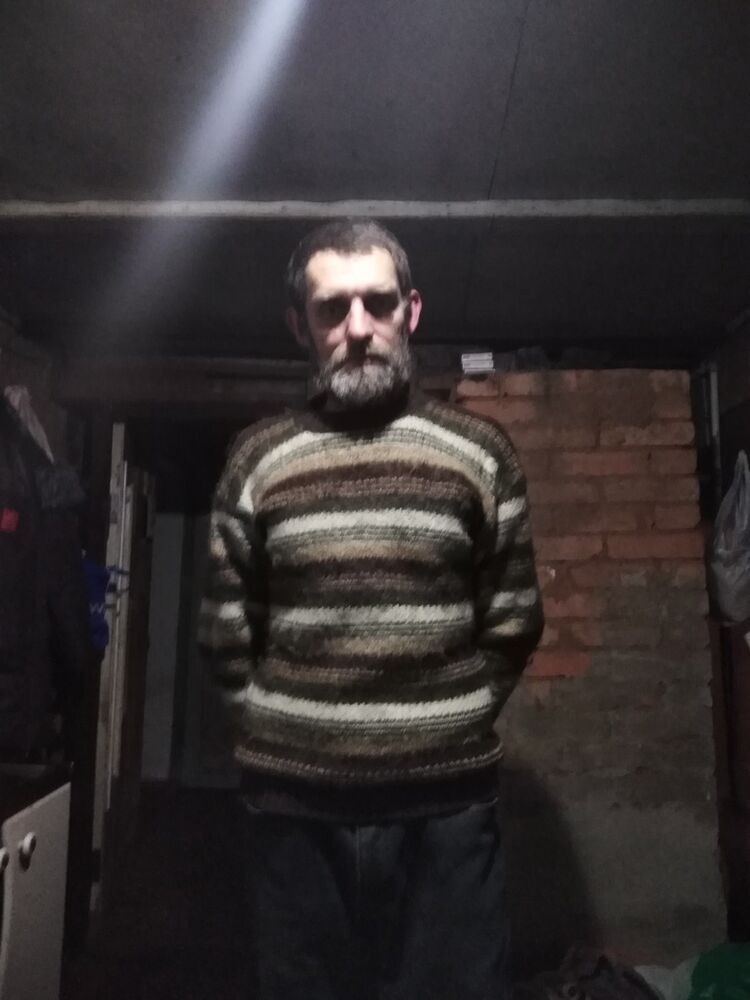  ,   Kosta, 49 ,   ,   , c 