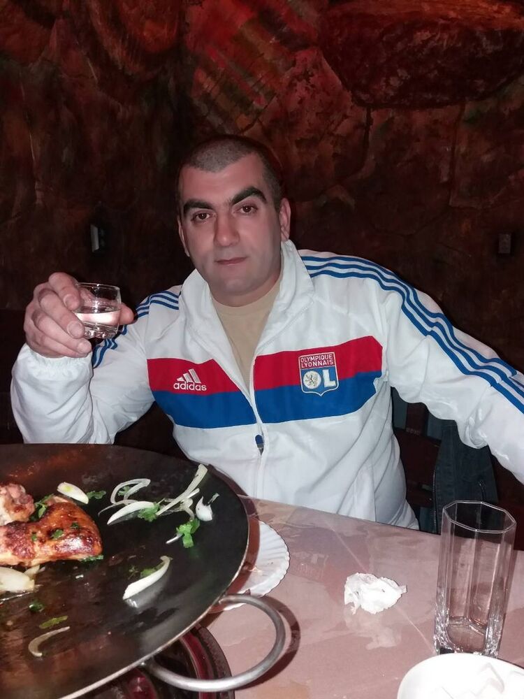  ,   ARMAN, 46 ,   ,   , c 