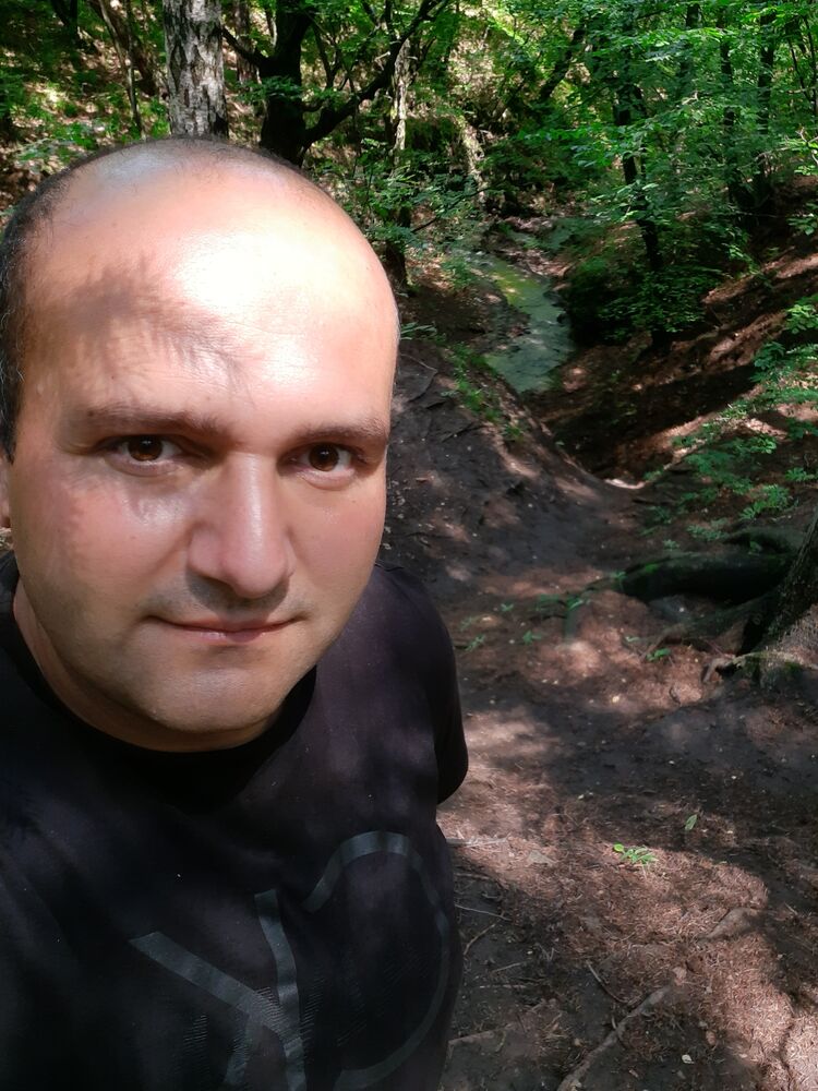  29281745  Giorgi, 37 ,    