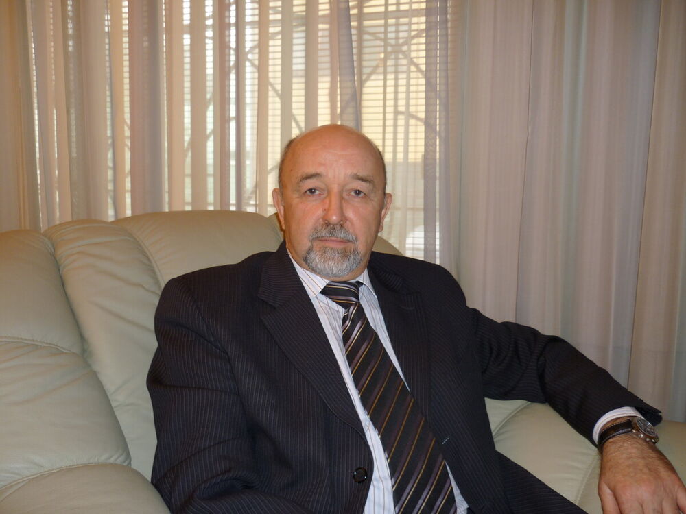  ,   Garik, 69 ,   ,   , c 