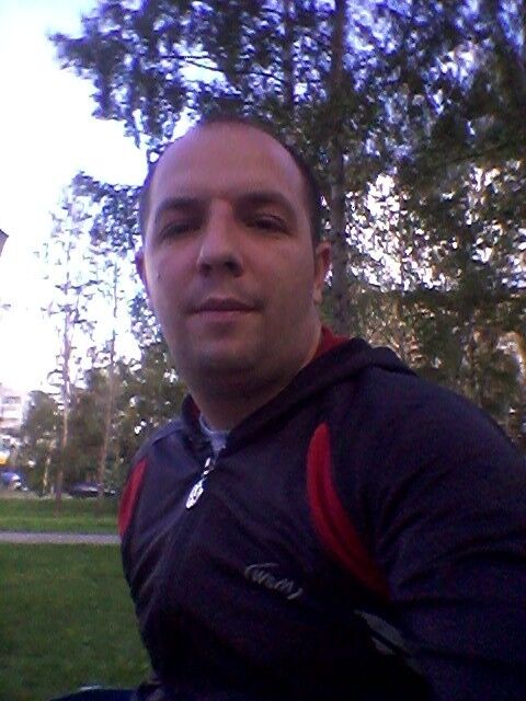  ,   Dima, 39 ,   