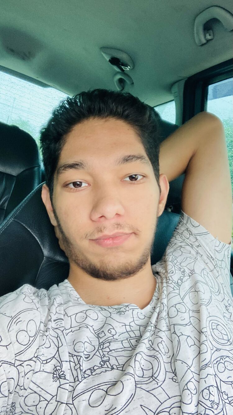  33882655  Simon, 20 ,    