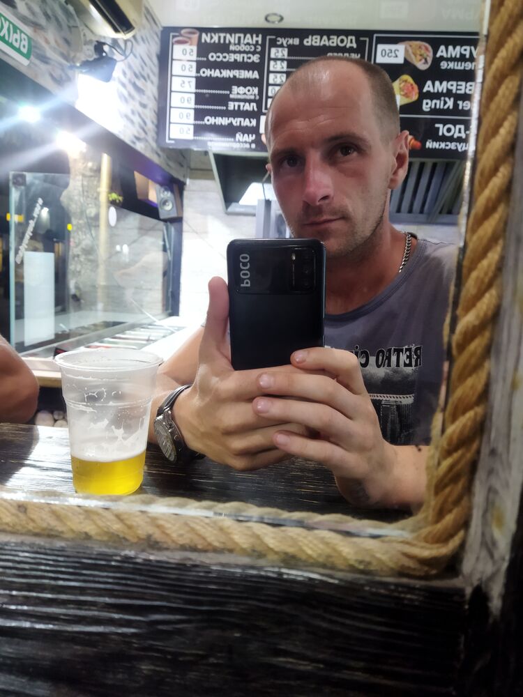  ,   Pavel, 35 ,   ,   , c 