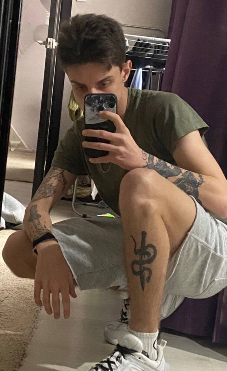  22914775  Mike, 22 ,    