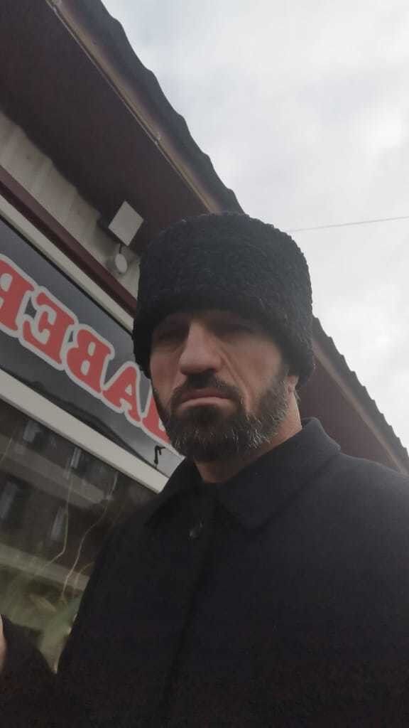  18403145  , 49 ,    -