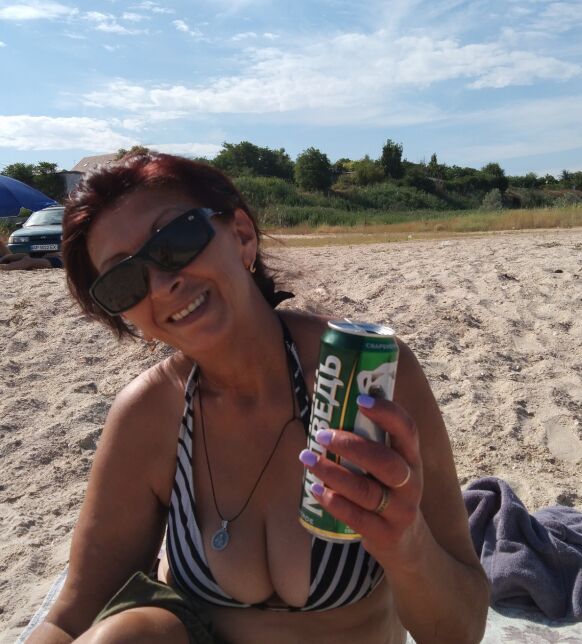  35032965  Nina, 58 ,    