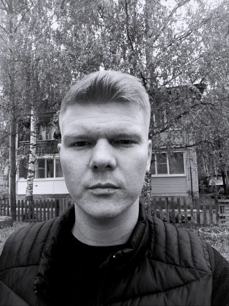  40140305  Vladislav, 30 ,    