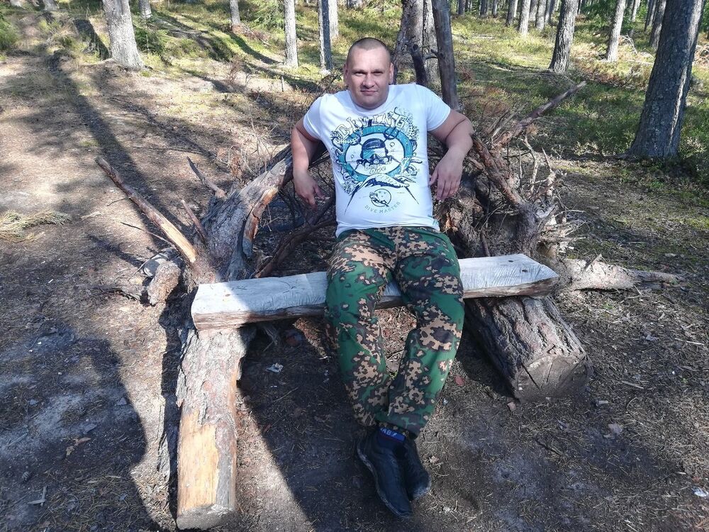  17438735  , 44 ,    -