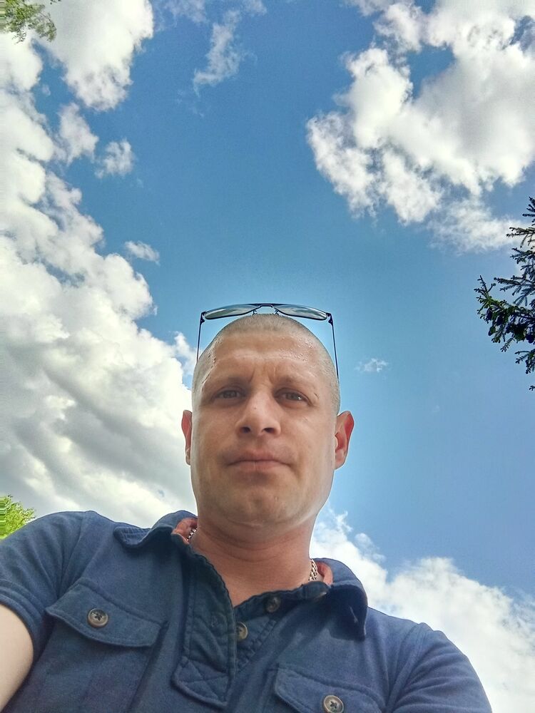  ,   Mikhail, 38 ,   ,   