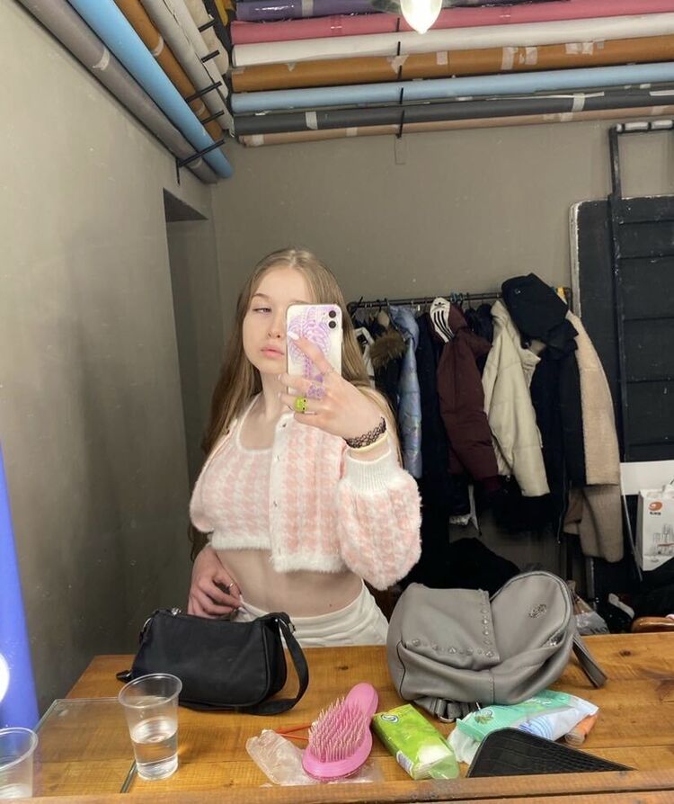 ,   , 21 ,   c 