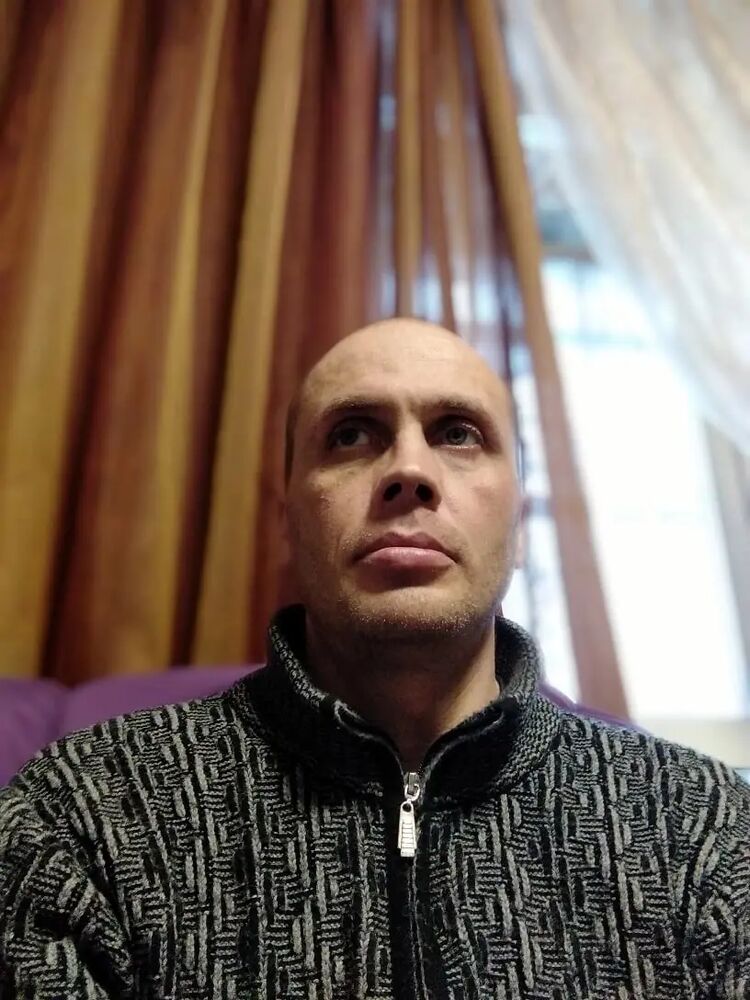  46100125  Sergey, 42 ,    