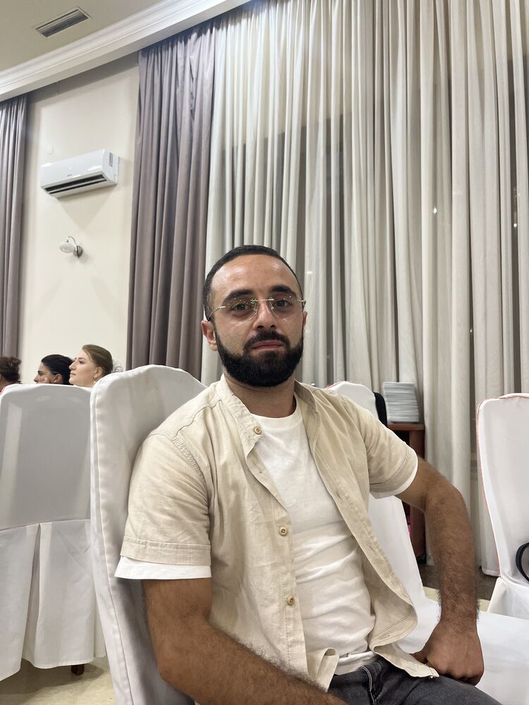 ,   David, 29 ,   ,   