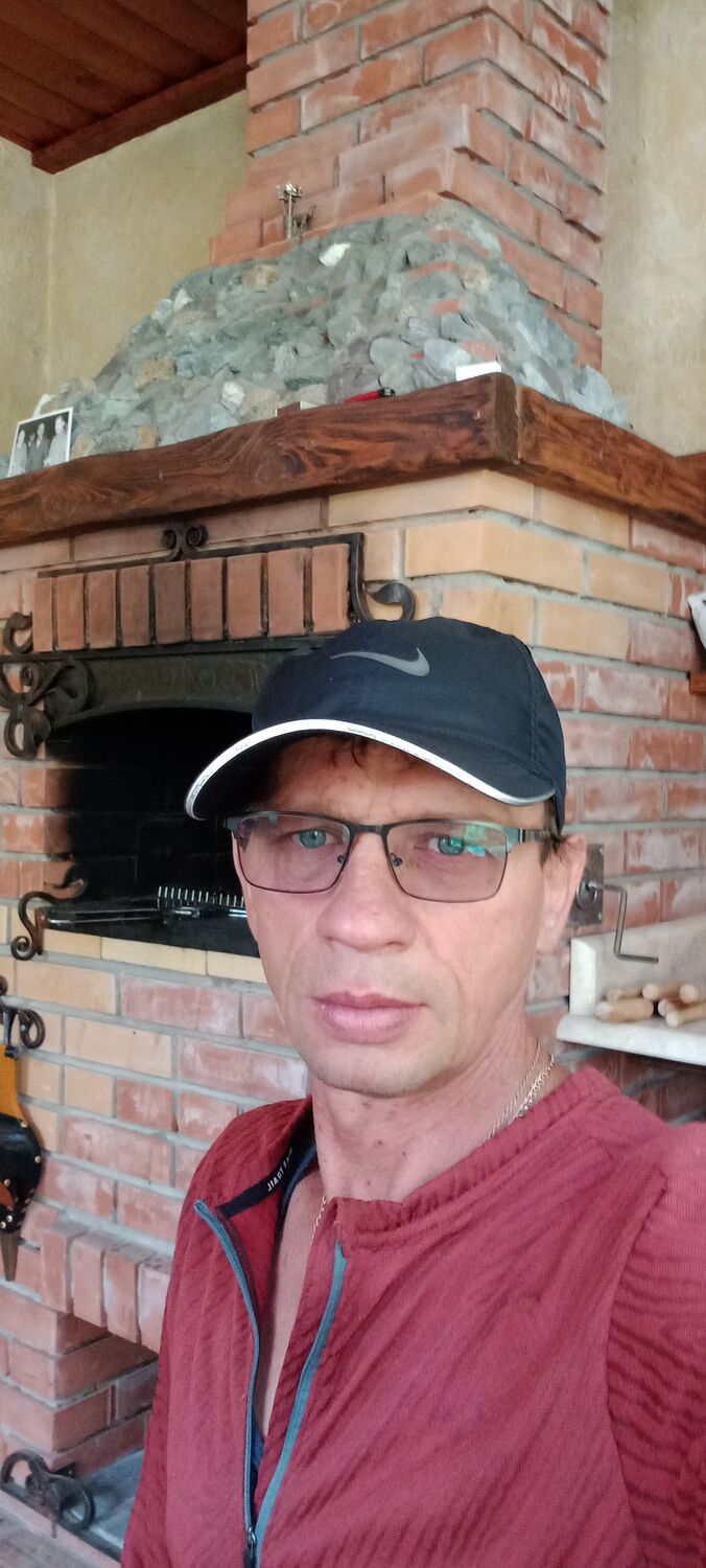  28367385  Oleg, 51 ,    