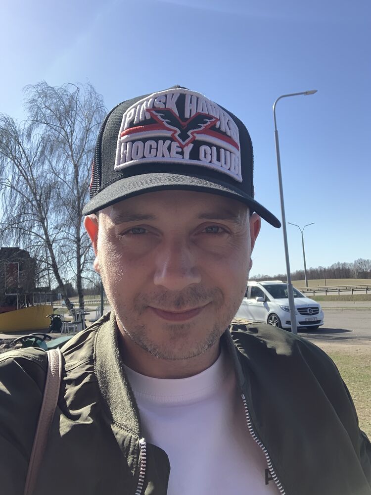  53350705  Kirill, 39 ,    Piaseczno