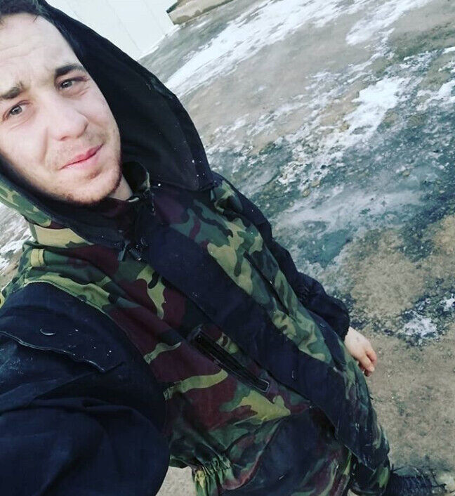  20382415  Vovka, 25 ,    