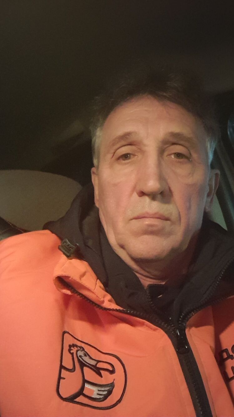  46131585  , 62 ,    