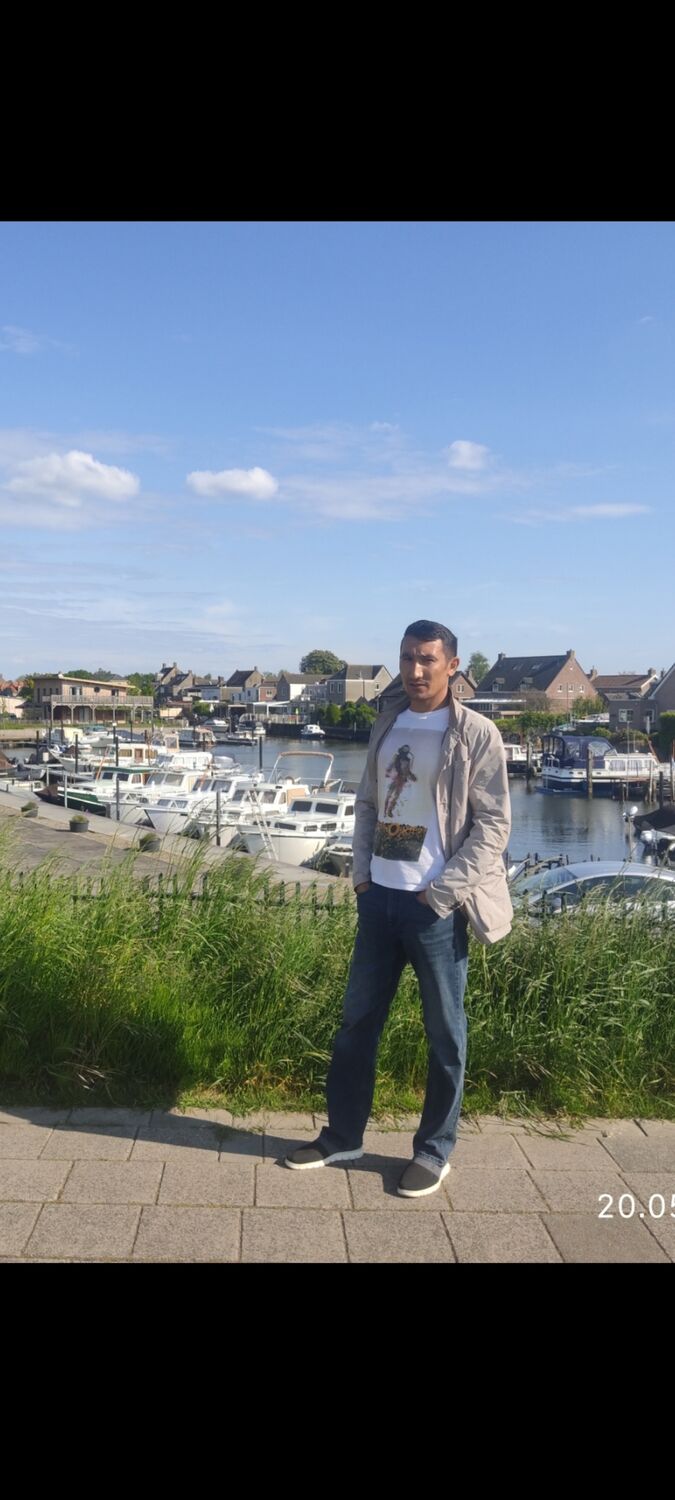  Straszyn,   Bahodir, 36 ,   ,   