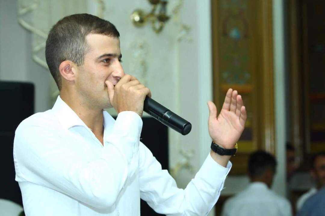  37960445  Arman, 30 ,    -