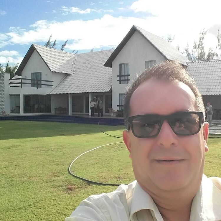  50833775  James Morris, 55 ,    