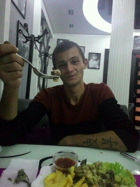  ,   Petya, 33 ,   ,   , c 