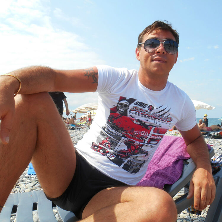  ,   Vato, 43 ,   ,   , c 