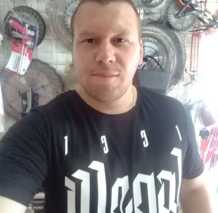  31036425  Nik, 32 ,    