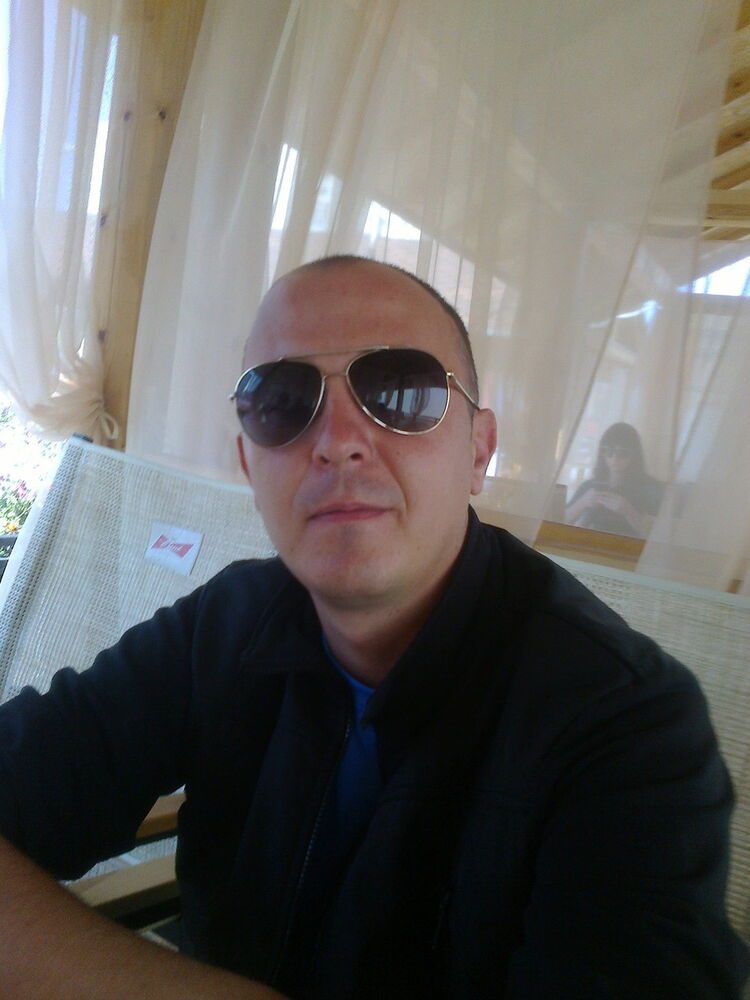  ,   Aleks, 40 ,   ,   , c 