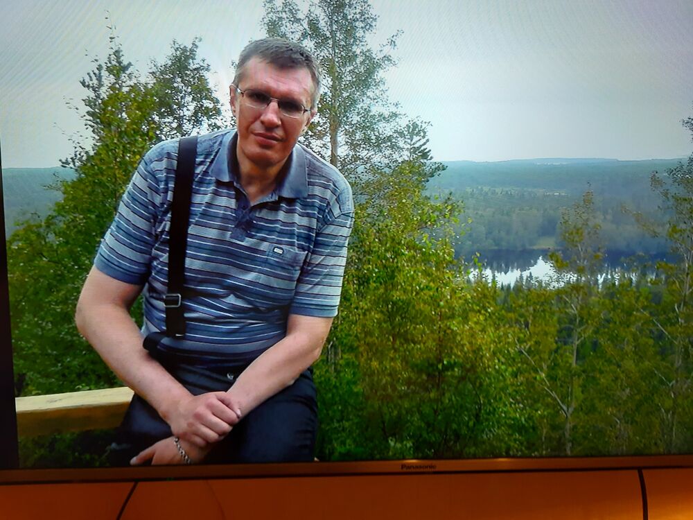  37179225  , 49 ,    -