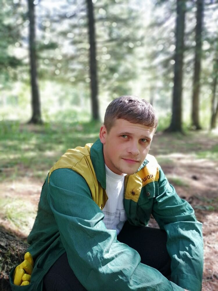  29430655  Vitaly, 32 ,    