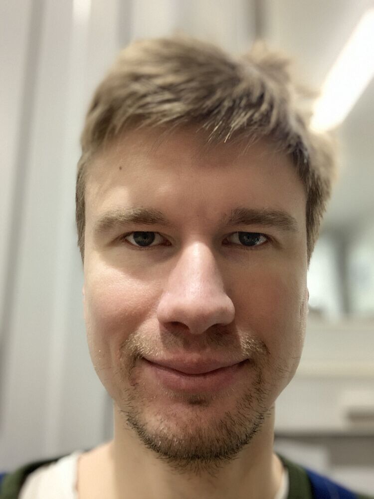  46220635  Viktor, 36 ,    