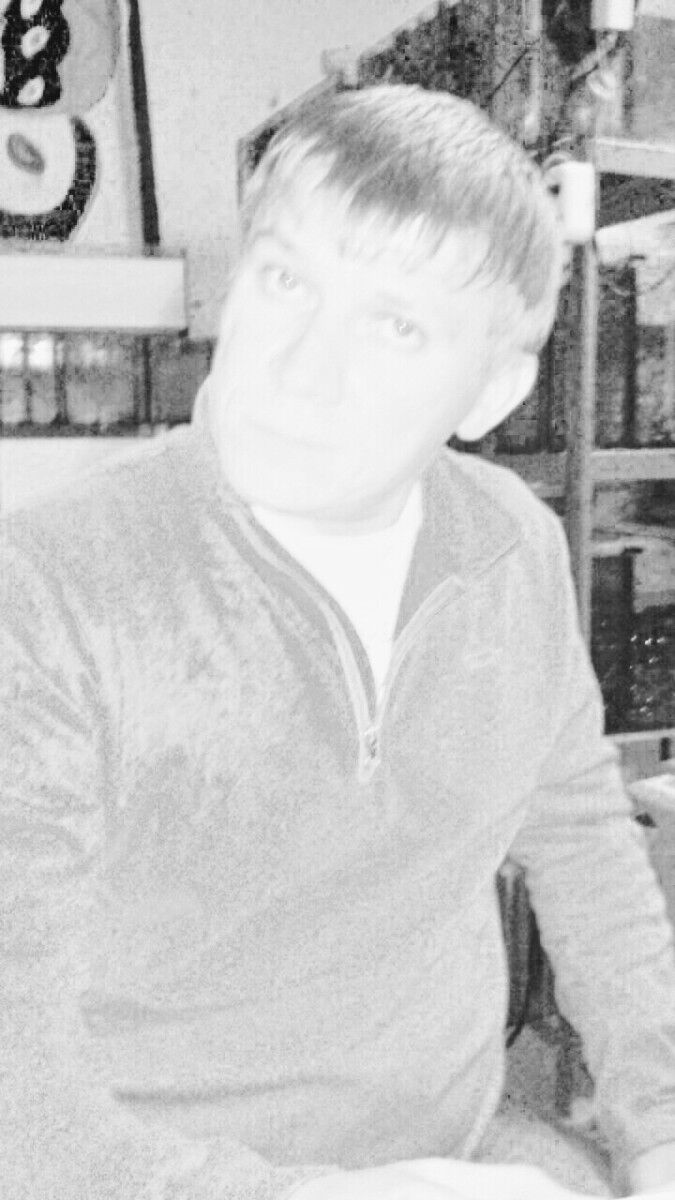 9305685  Alex, 44 ,    