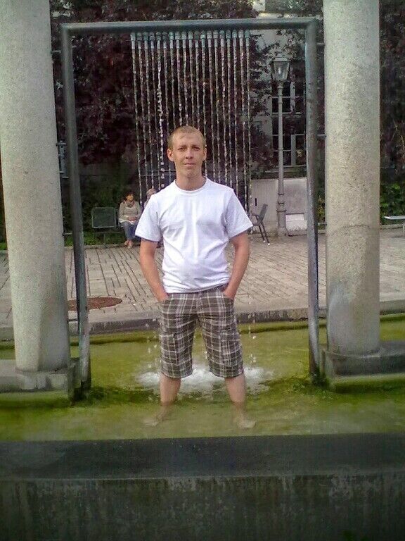  21760405  VITALIK, 42 ,    Ansbach