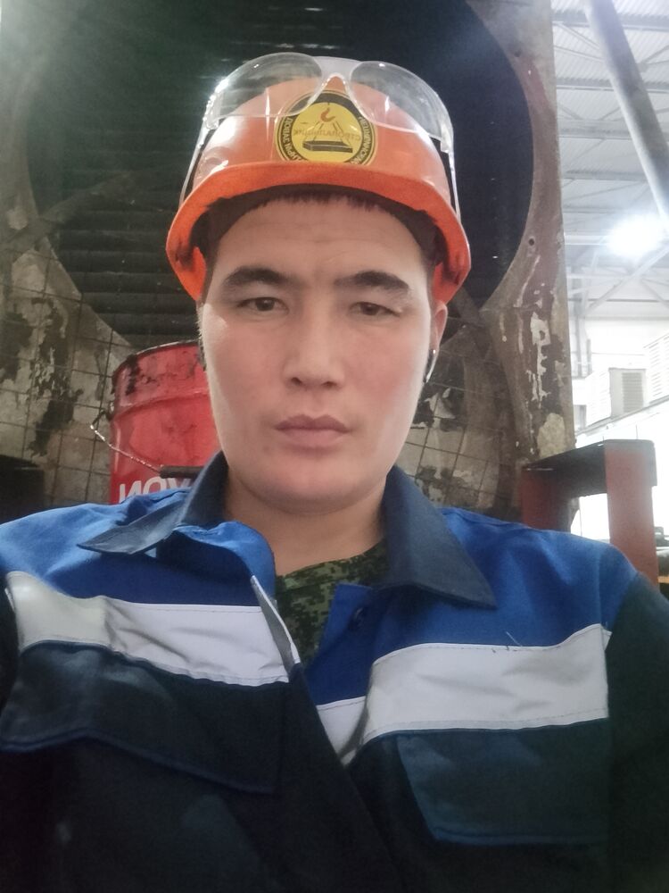  ,   Tursunbay, 31 ,   ,   
