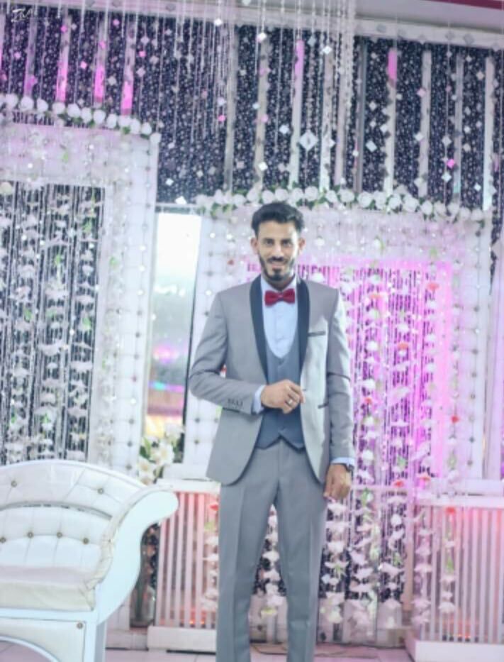  ,   Hassan, 33 ,   ,   